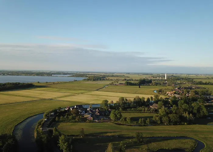 אתר קמפינג Trekkershut - De Hollandse Boerderij *