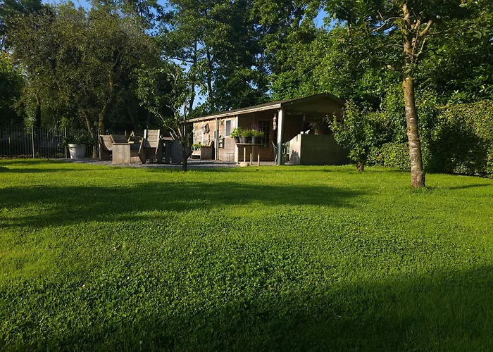 Trekkershut - De Hollandse Boerderij אתר קמפינג Hoevelaken