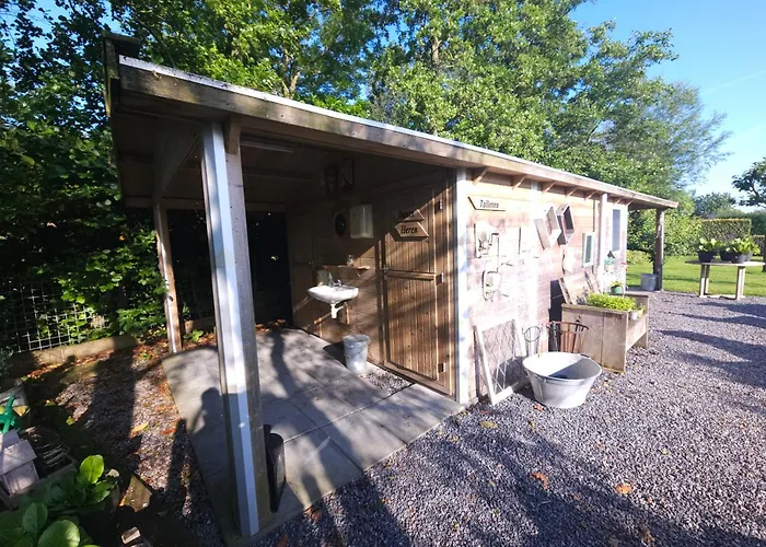 אתר קמפינג Trekkershut - De Hollandse Boerderij