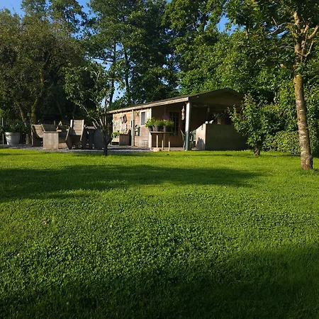 Trekkershut - De Hollandse Boerderij 캠프장 호벨레이큰